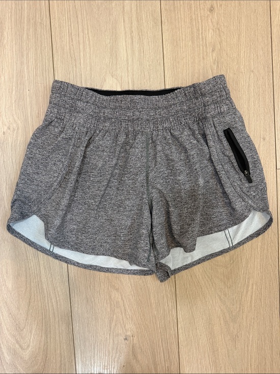lululemon athletica Pants - Lululemon hotty hot shorts size 6. Great condition